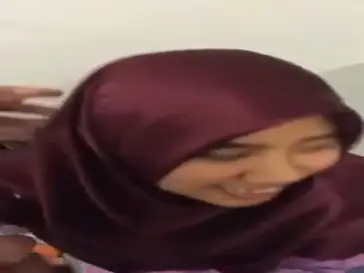 Asisten Jilbab Disuruh Bj Di Kantor poster